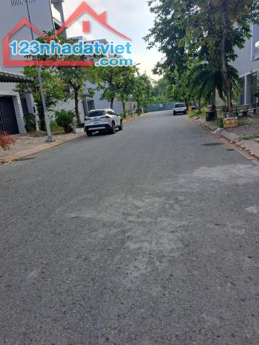 BÁN NHÀ ĐẸP 4 TẦNG – HẺM XE HƠI, KHU DÂN CƯ DƯƠNG HỒNG – THÍCH HỢP MỞ CÔNG TY, VĂN PHÒNG, - 2