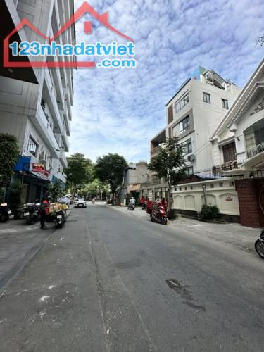 Bán nhà Mặt tiền đường nội bộ Khu Lê Văn Sỹ, 10x28m. - 2