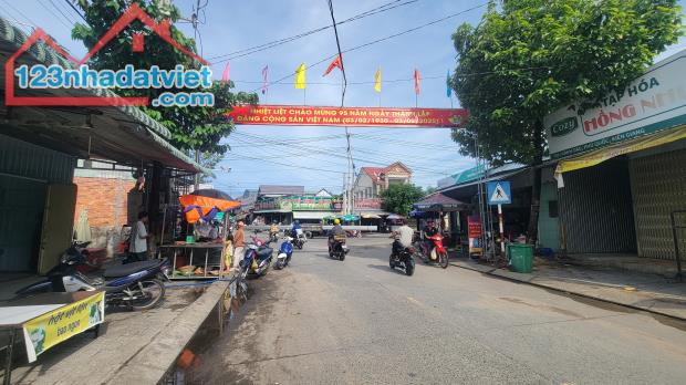 Bán nhà kèm 10 phòng trọ đường trục sát Chợ Gành Dầu 800m Phú Quốc Kiên Giang dòng tiền 20 - 2