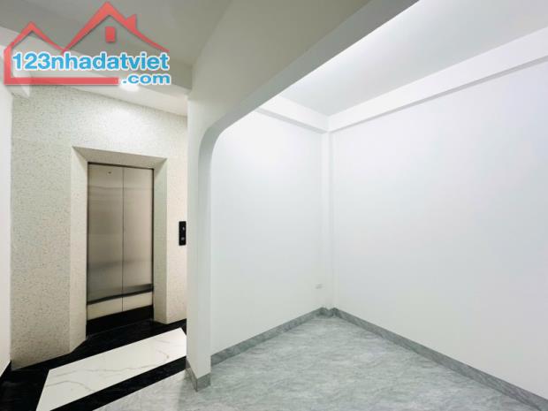 SIÊU PHẨM. Bán nhà Định Công Thượng, Hoàng Mai. 35m2 x 5 Tầng. THANG MÁY. Ô TÔ. Hơn 8 Tỷ - 5