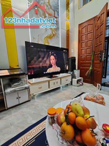 Hiếm! Bán nhà Trương Định 50m2.MTx5m gần phố, gần ô tô, tặng full nội thất - 1