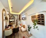 Bán Nhà Phú Nhuận - Hẻm xe hơi - nhà mới đẹp- Giá chào 4.2 tỷ