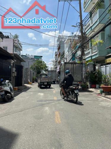 MẶT TIỀN KINH DOANH DIỆN TÍCH CỰC LỚN ĐƯỜNG SỐ 18 THÔNG RA LÊ VĂN QUỚI 5 TẦNG 91M2 CHỈ 8.6 - 4