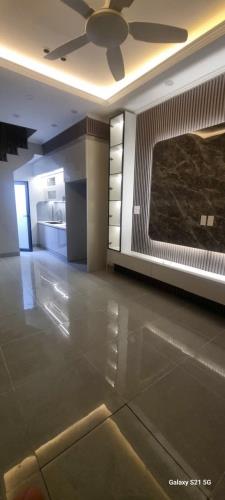 Bán nhà phố Ngọc Trục quận Nam Từ Liêm nhà đẹp gần ô tô dt 40m 5t mt 3,8m giá 5,2 tỷ