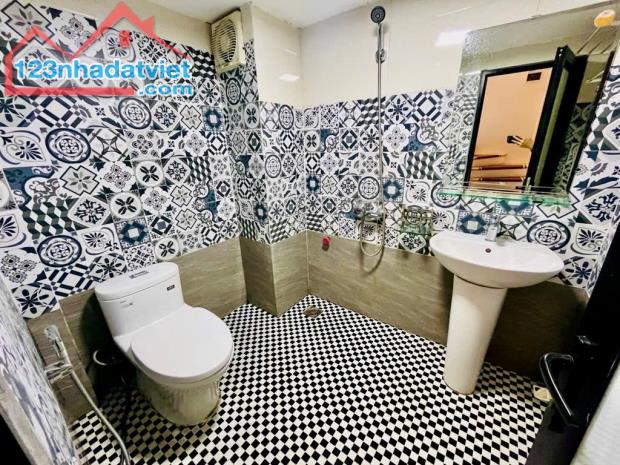 Bán nhà TÂN MAI HOÀNG MAI – Ô tô lùi cửa, 38m² x 5 tầng, giá chỉ 7.95 tỷ – Gần hồ - 3