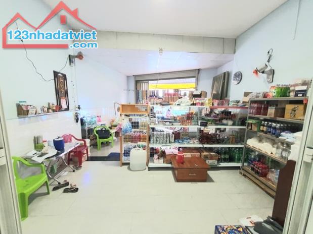 Mặt tiền Thích Bửu Đăng P.1 GV, 129m2 ngang 5,5m , nhà 3 tầng BTCT