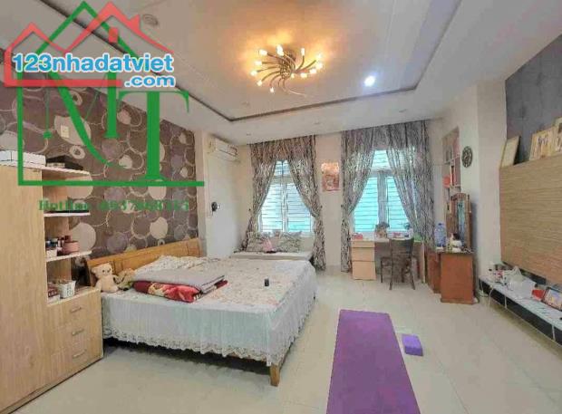 NHÀ 3 TẦNG –GUYỄN PHƯỚC TẦN – DIỆN TÍCH 101M² – GIÁ CHỈ 7 TYx.