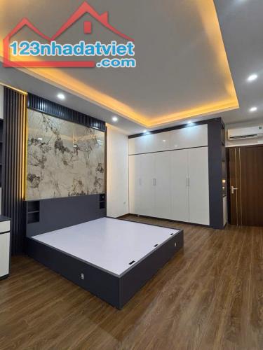 GIẢI PHÓNG- PHÂN LÔ- HAI THOÁNG-MỚI FULL NỘI THẤT NHẬP KHẨU-DT40m x 5 TẦNG, QUANH 6 TỶ - 1