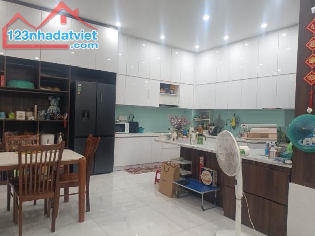♥ MT Mỹ Khê gần Võ Văn Kiệt, TT Tài Chính Tương Lai, 355m2, ngang 14m, 3 tầng đẹp, 31.5 tỷ - 2