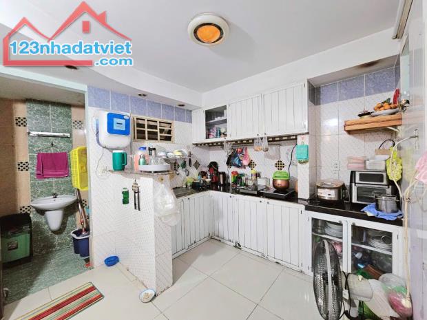 HẺM XE HƠI SAU CĂN MT NGUYỄN THƯỢNG HIỀN, PN, VỪA Ở VỪA KD, 5 TẦNG, 50M2, 9.9 TỶ - 1