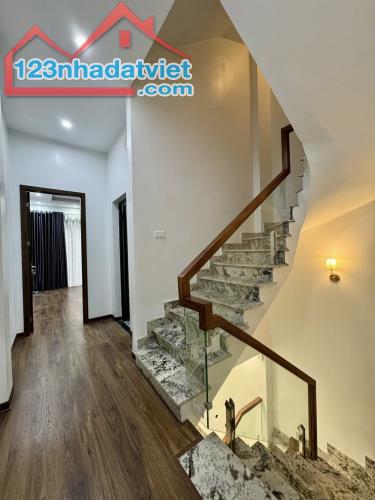 ĐƯỜNG LÁNG💎 55M2 x 4T💎 MT 3.9M💎 14.2 TỶ💎 Ô TÔ ĐỖ CỬA💎 KINH DOANH SẦM UẤT💎 2 THOÁNG - 4