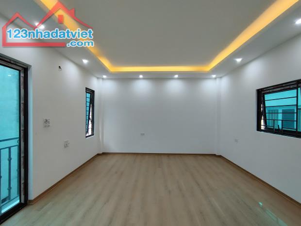 Nhà đẹp 02 mặt thoáng 31/34m2 XaLa–thang máy – 10m oto tránh đỗ - 4
