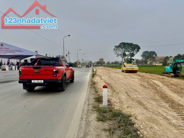 -MẶT QL21B ,LIÊN BẠT,ỨNG HÒA GIÁ CHỈ 6TY