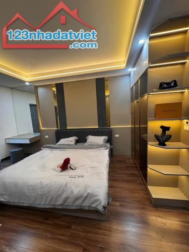 Em Cần Bán Nhà Trương Định Hoàng Mai – Ô Tô Qua – 32m 5 Tầng Tặng Nội Thất, 5,9 Tỷ. - 1