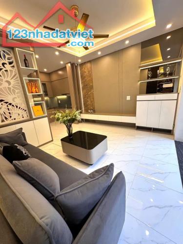 Em Cần Bán Nhà Trương Định Hoàng Mai – Ô Tô Qua – 32m 5 Tầng Tặng Nội Thất, 5,9 Tỷ. - 2