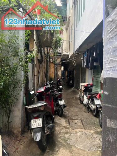 Bán nhà Đống Đa tặng đất khu siêu vip nằm ngay mặt đường Tây Sơn, ngõ siêu nông, tiện ích - 1