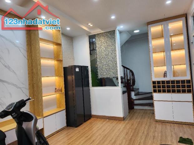 NHÀ ĐẸP BẮC TỪ LIÊM, 7 CHỖ ĐỖ CỬA ,TIỆN ÍCH NGẬP TRÀN