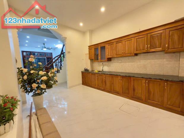 BÁN NHÀ CHIẾN THÁNG, PHÂN LÔ, Ô TÔ 40M2, GIÁ 9 TỶ - 5