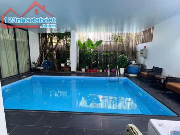Siêu phẩm tây hồ viu hồ tây  7 tầng thang máy  doanh thu 3ty /năm   Diện tích 200m