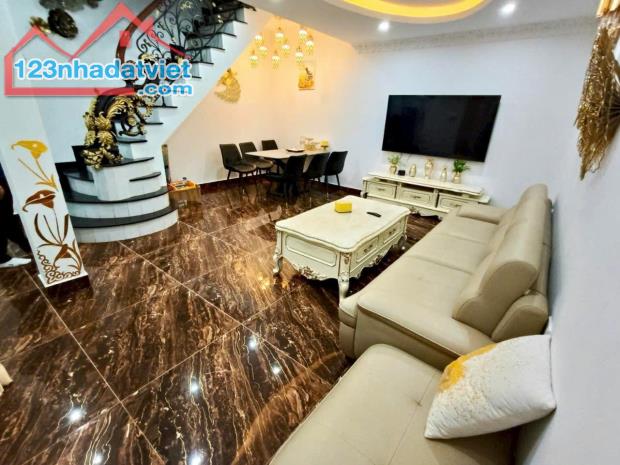 Đào Tấn - Phố Vip Ba Đình - Sân vườn rộng rãi - Ngõ thẳng tắp 75m2 x mặt tiền 4.5M - 1