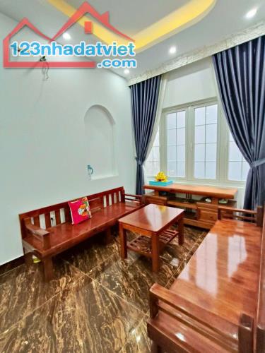 Đào Tấn - Phố Vip Ba Đình - Sân vườn rộng rãi - Ngõ thẳng tắp 75m2 x mặt tiền 4.5M - 2