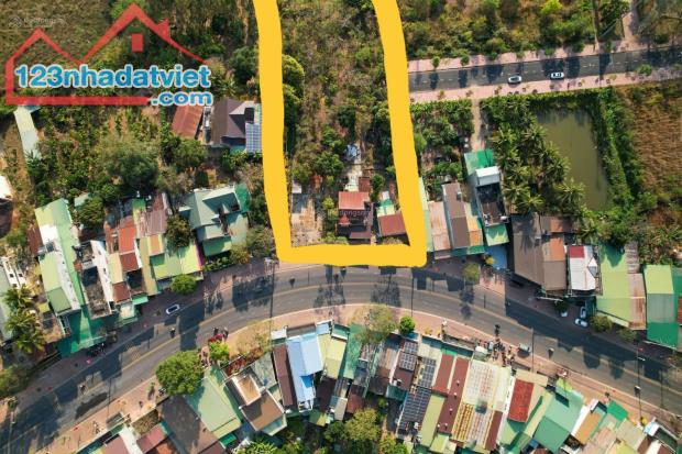 Bán đất mặt tiền tại trung tâm huyện đường Nguyễn Tất Thành, Đắk Mâm, Krông Nô, Đắk Nông.