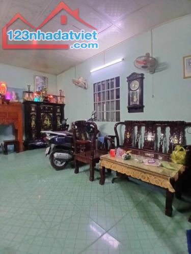 Bán Nhà Đồng Tâm, Sát QL22, 62m2, ngang đẹp 6,2m, Gắp bán giá cực rẻ - 2