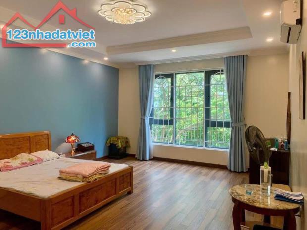 Bán Nhà Phố Hoàng Quốc Việt Cầu Giấy DT54m2+5T Gần Phố Ngõ Nông Giá10.8Tỷ - 5