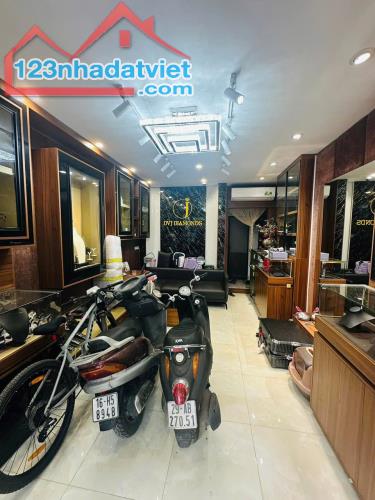 BÁN NHÀ MẶT PHỐ 18 TỶ 35m 4 TẦNG MT 4m VỈA HÈ Ô TÔ TRÁNH KINH DOANH LẠC LONG QUÂN TÂY HỒ - 2