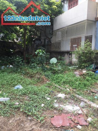 Cần bán lô đất đường Láng, Đống Đa. 120 m2 x Mt 6m. Lô góc 2 thoáng GPXD 7 tầng thang máy.