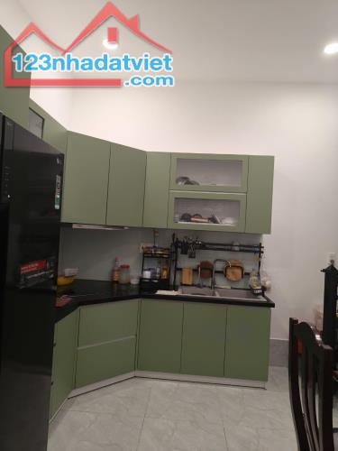 Bán nhà đẹp 110m2 - HXH Lê Văn Việt, Q9, gần Vincom. Giá Nhỉnh 5 Tỷ - 2