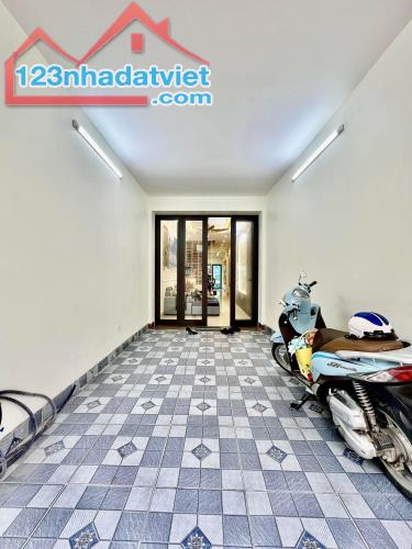 Bán gấp nhà Yên Duyên Hoàng Mai | Nhà mới đẹp, ô tô đỗ cửa, kinh doanh tốt, gần Gamuda Gar - 4