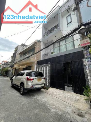 HẺM XE HƠI THÔNG NÉ NHAU - TRƯỜNG CHINH TÂN BÌNH - NGANG 5.6M - CHỈ 8.9 TỶ