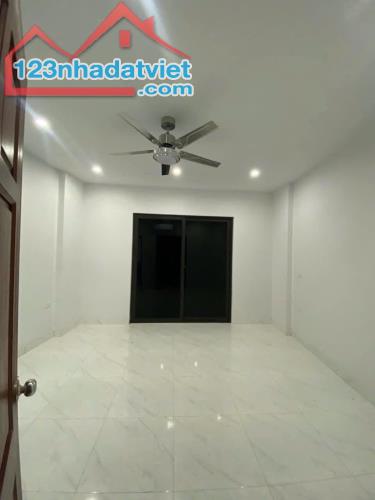 SIÊU PHẨM MẬU LƯƠNG, NHÀ MỚI, LÔ GÓC, Ô TÔ ĐỖ CỬA DT 31M2, 5 TẦNG, MT 4.2M GIÁ CHỈ 7.1 TỶ - 3