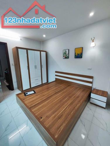 BÁC HẢO GỬI BÁN GẤP NHÀ PHỐ MIÊU NHA – NAM TỪ LIÊM, 50M2 5 TẦNG NHỈNH 7 TỶ, Ô TÔ ĐỖ CỬA – - 1