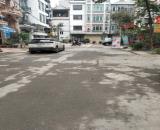 Bán đất Lạc Long Quân, Quận Cầu Giấy, ô tô tránh đỗ gần Hồ Tây 118m 31 tỷ