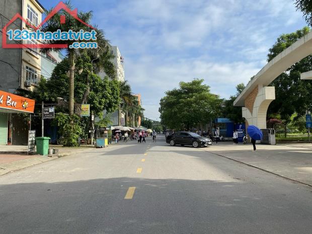 CHÍNH CHỦ BÁN NHÀ 5 TẦNG, 13 PHÒNG CHO THUÊ - KĐT BẮC HÀ/ĐH MAY HÀ NỘI - CHỈ 7.5 TỶ - 1