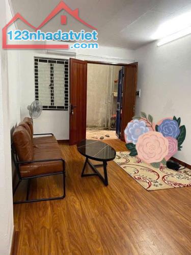BÁN NHÀ PHẠM VĂN ĐỒNG SẴN NHÀ CẤP 4, GẦN Ô TÔ - 1