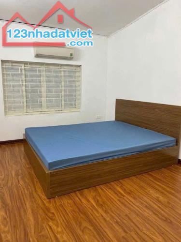 BÁN NHÀ PHẠM VĂN ĐỒNG SẴN NHÀ CẤP 4, GẦN Ô TÔ - 2