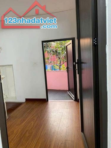 BÁN NHÀ PHẠM VĂN ĐỒNG SẴN NHÀ CẤP 4, GẦN Ô TÔ - 3