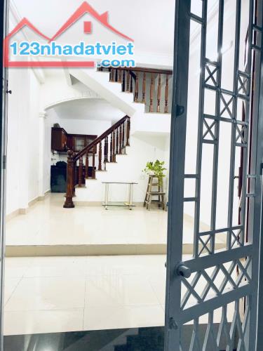 Bán nhà 4 tầng đẹp  Văn Hội 32m /37T1 mặt tiền 3.3m, giá  8.8 tỷ Bắc Từ Liêm . - 4