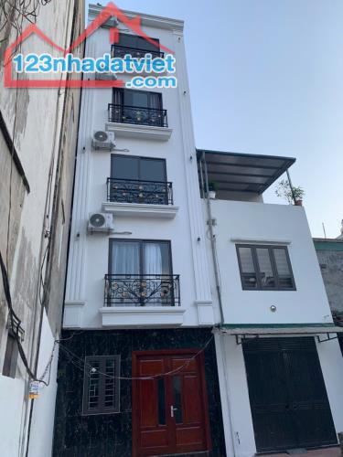Bán nhà Phú Thượng Tây Hồ 34m 5 tầng Thang Máy 6,9 tỷ. Ô tô đỗ Cửa