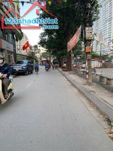 Bán nhà Phú Thượng Tây Hồ 34m 5 tầng Thang Máy 6,9 tỷ. Ô tô đỗ Cửa - 2
