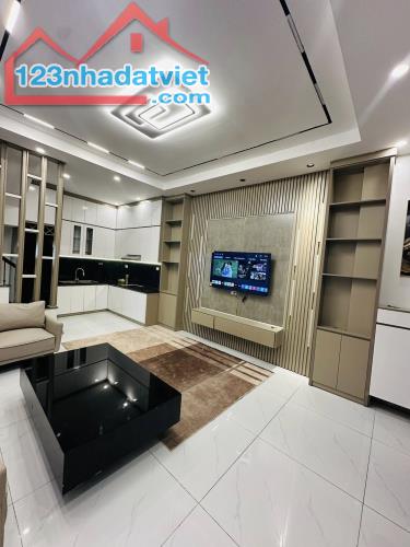 🌟 BÁN NHÀ HOÀNG QUỐC VIỆT SIÊU HIẾM, 38M2, 3 PN, GIÁ 5.6 TỶ🌟