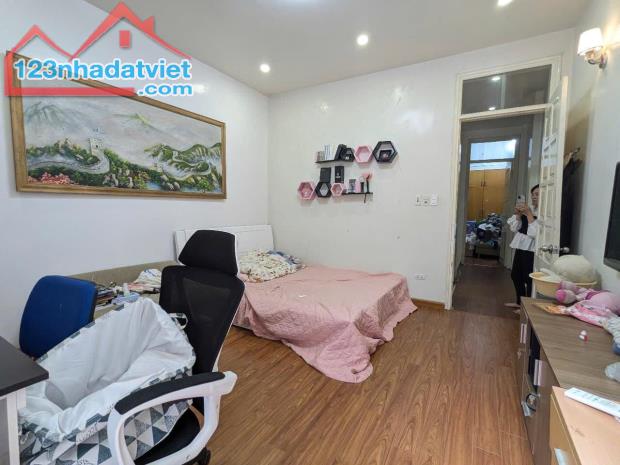 Bán nhà đẹp Mỹ Đình 2, 51m2  xây 4 tầng đẹp như hoa hậu, dân xây, ở ngay - 1