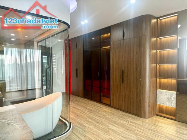 Đẳng cấp bán tòa nhà  Mặt Phố Cổ Linh, 90M,8 Tầng thang máy, KD dòng tiền đỉnh.Hơn 28 tỷ - 1