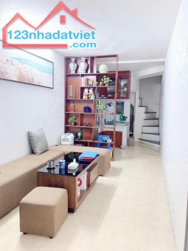 Bán gấp giá rẻ Trương Định gần Chợ Mơ 34m, 5 tầng, mặt tiền 5.5m, 7.89 tỷ Hai Bà Trưng. - 1
