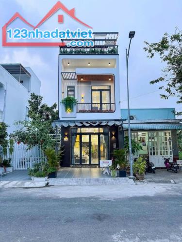 Rẻ nhất Trích Sài Tây Hồ. 91m2, nhà đẹp ở ngay, sổ đỏ chính chủ, chỉ 13.45 tỷ đồng. - 1