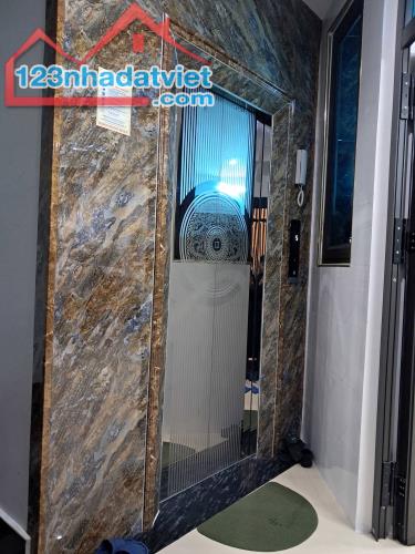 Bán nhà mới phố Huỳnh Thúc Kháng, Đống Đa, 35m2, 7T thang máy, 8.8 tỷ - 2