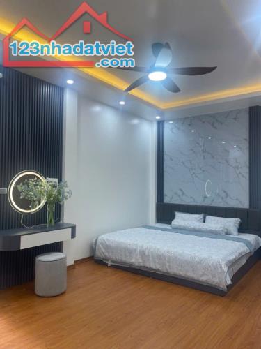 Bán nhà Minh Khai - 61m2 mặt tiền 6m/ 5 tầng - 10,8 tỷ - 1